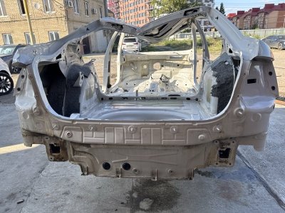 Пол багажника (тазик) и задняя панель Skoda Octavia 2013 A7