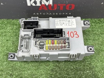 Блок предохранителей салонный Fiat Punto