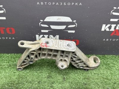 Кронштейн кпп Fiat Punto