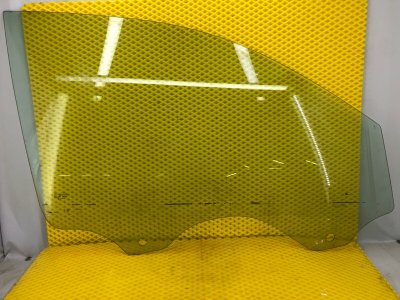 Стекло двери Porsche Cayenne 2008 957