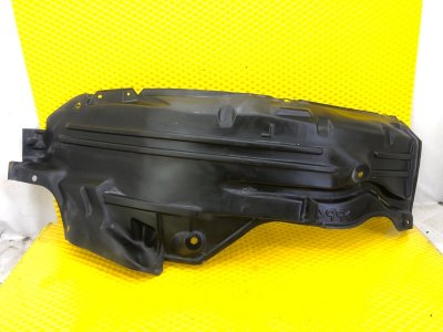 Подкрылок передний Nissan Fuga 2007 Y50
