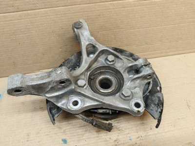Кулак поворотный Opel Astra 2011 J