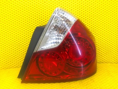 Фонарь задний правый Nissan Fuga 2007 Y50