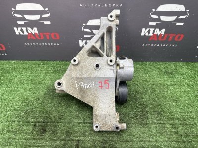Кронштейн компрессора кондиционера Fiat Panda