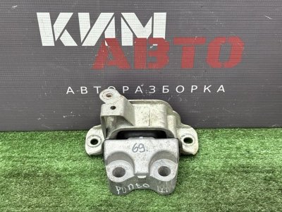 Подушка/опора двигателя Fiat Punto