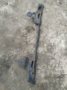 Балка подвески Nissan Serena 2006 с25