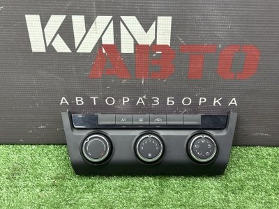 Блок управления отопителем и кондиционером Skoda Octavia 2013 A7