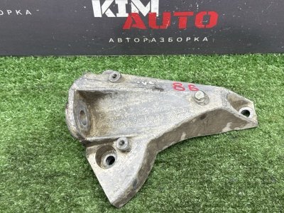 Кронштейн кпп Volkswagen Passat B5