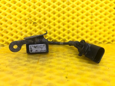 Датчик ускорения Porsche Cayenne 2008 957