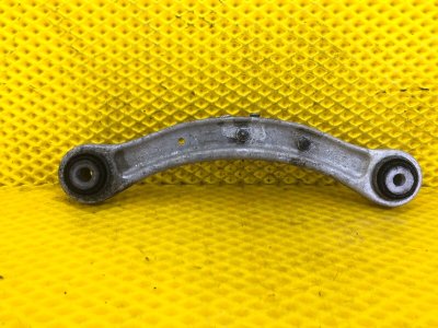 Рычаг подвески Porsche Cayenne 2008 957
