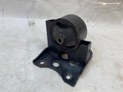 Подушка двигателя Nissan Sunny 2000