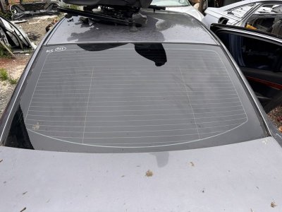 Стекло заднее Cadillac BLS 2008