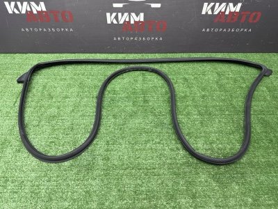 Уплотнитель двери Kia Ceed 3 2021 SW