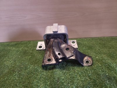 Опора двигателя RENAULT Logan 2009 1
