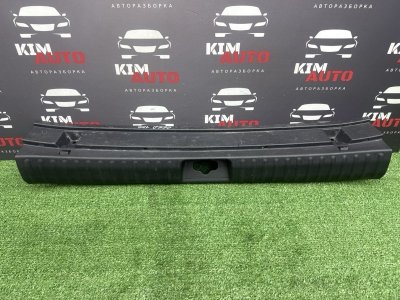 Накладка замка багажника Kia Ceed 3 2021 SW