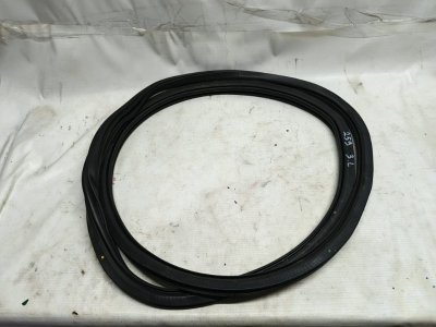 Уплотнитель кузова Audi A6 2019