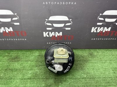 Вакуумный усилитель с главным тормозным цилиндром Opel Omega B