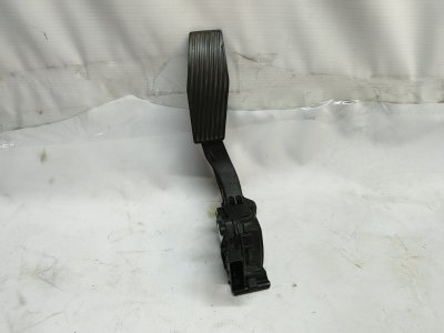 Педаль газа Opel Astra 2011 J