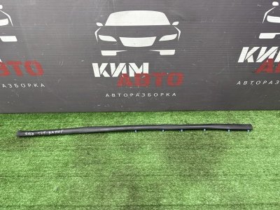 Уплотнитель капота Nissan QASHQAI 2016 J11