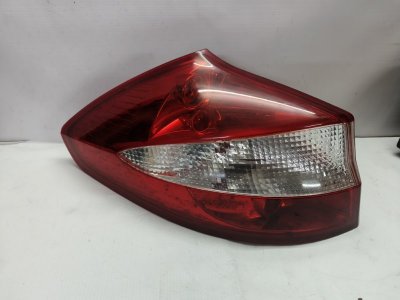 Фонарь Chery Very А13 2011