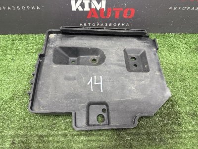 Площадка под АКБ Kia Cerato 1