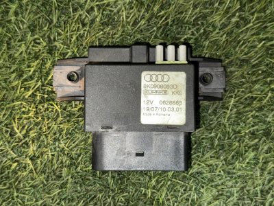 Блок управления топливным насосом AUDI A5 2010 8K0