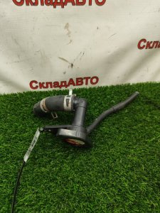 Горловина радиатора Honda Civic 2009 FD1