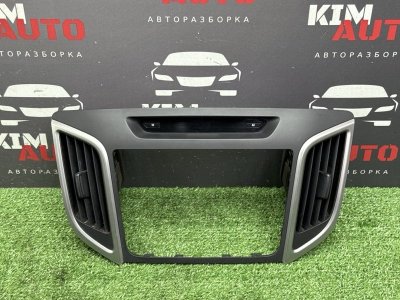 Рамка магнитолы с дефлекторами Hyundai Creta 2019 GS