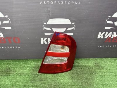 Фонарь Skoda Fabia 1