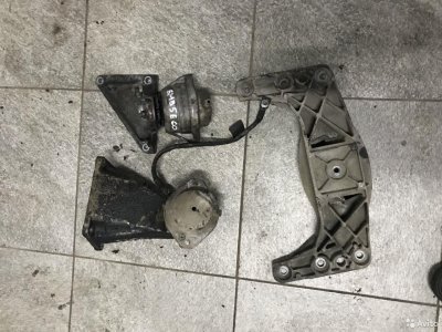 Опора двс АКПП M57D30 бмв 5 BMW 5 E60 дизель