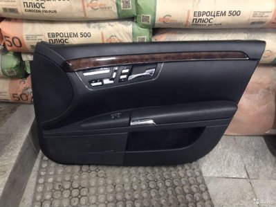 Обшивка двери Mercedes S class W 221