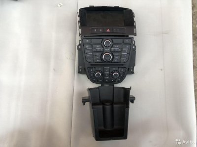 Комплект Navi 600 CID на Opel Astra J