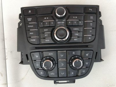 Комплект Navi 600 CID на Opel Astra J