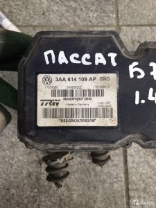 Блок ABS абс Пассат Б7 Volkswagen Passat B7