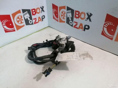 Проводка двери справа сзади 24126AV001 Nissan Prim