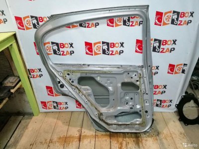 Дверь боковая слева сзади 821015M431 Nissan Almera