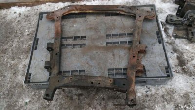 544013322R подрамник перед Renault Logan Sandero