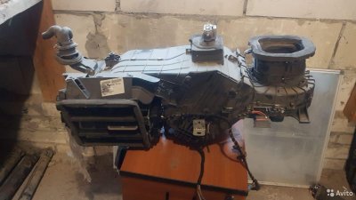 7L0819087AA Корпус отопителя Audi Q7 2005-2015