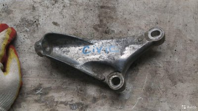 50625smge00 Кронштейн двигателя Honda Civic 5D