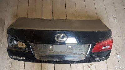 6440153140 Крышка багажника Lexus IS250