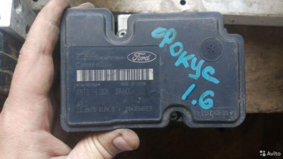 3m512m110Ja блок ABS/абс Ford Focus II Mazda 3 BK