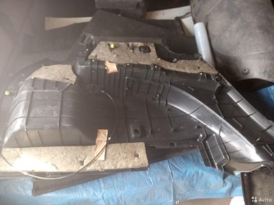 Обшивка багажника правая Mazda CX-7 EG2168851