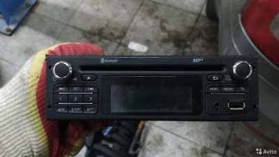 281152186R Авто магнитола cd mp3 Sandero 2009-2014