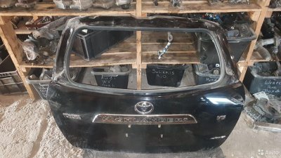 6700548400 Крышка багажника Toyota Highlander 2