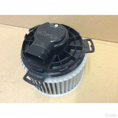 BBP261B10 Мотор Вентилятор печки Mazda 3 BL