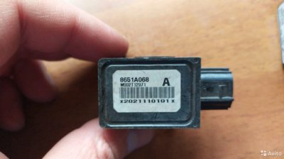 8651A068 Датчик AIR BAG Mitsubishi Pajero/Montero