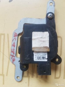 971542H000 Привод заслонки отопит hyundai Elantra