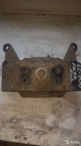 1237151070 подушка/опора Двс Toyota LC200 АКПП