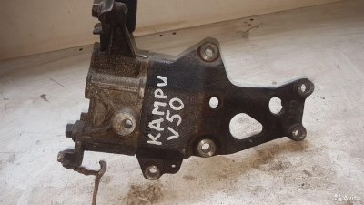 1231336010 Кронштейн двс Toyota Camry V50